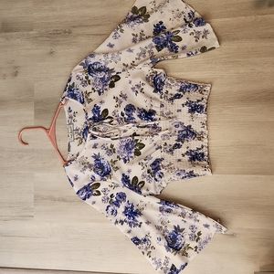 🌺 Beautiful blue-violet flower print Blouse 🌺